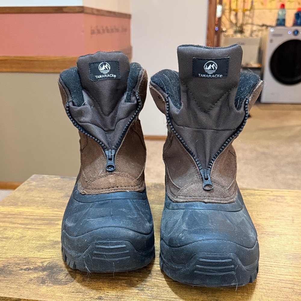 EUC Men's Brown and Black Winter Boots